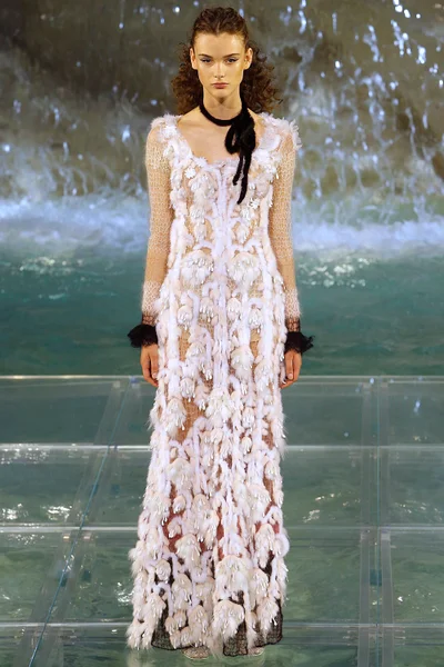 Look 13